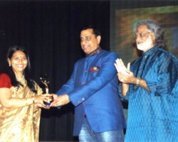 Jiyo Dil Se Award by 94.3 MY FM (Bhaskar Group) on 24th Feb, 2013.