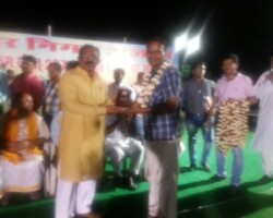 Minu School, Ajmer honoured by Mr. Vasudev Devnani, Education Minister Govt. of Rajasthan during Nav Samvatsar Function organised by Nagar Nigam Ajmer at Aanasagar Chopati, Ajmer 27th March 2017.